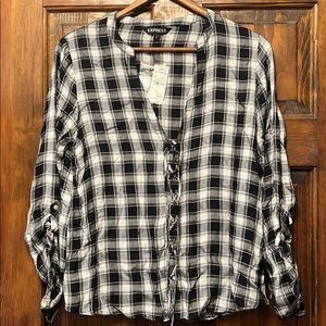 Express shirt size small